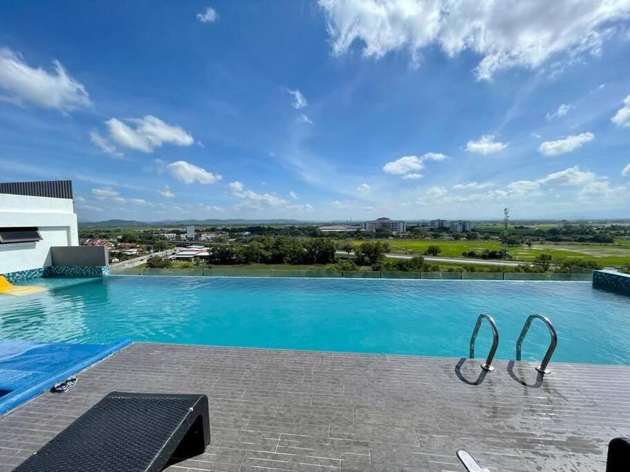 Myrumah Imperio Home , Alor Setar 3Br With Sky Infinity Pool Exterior photo